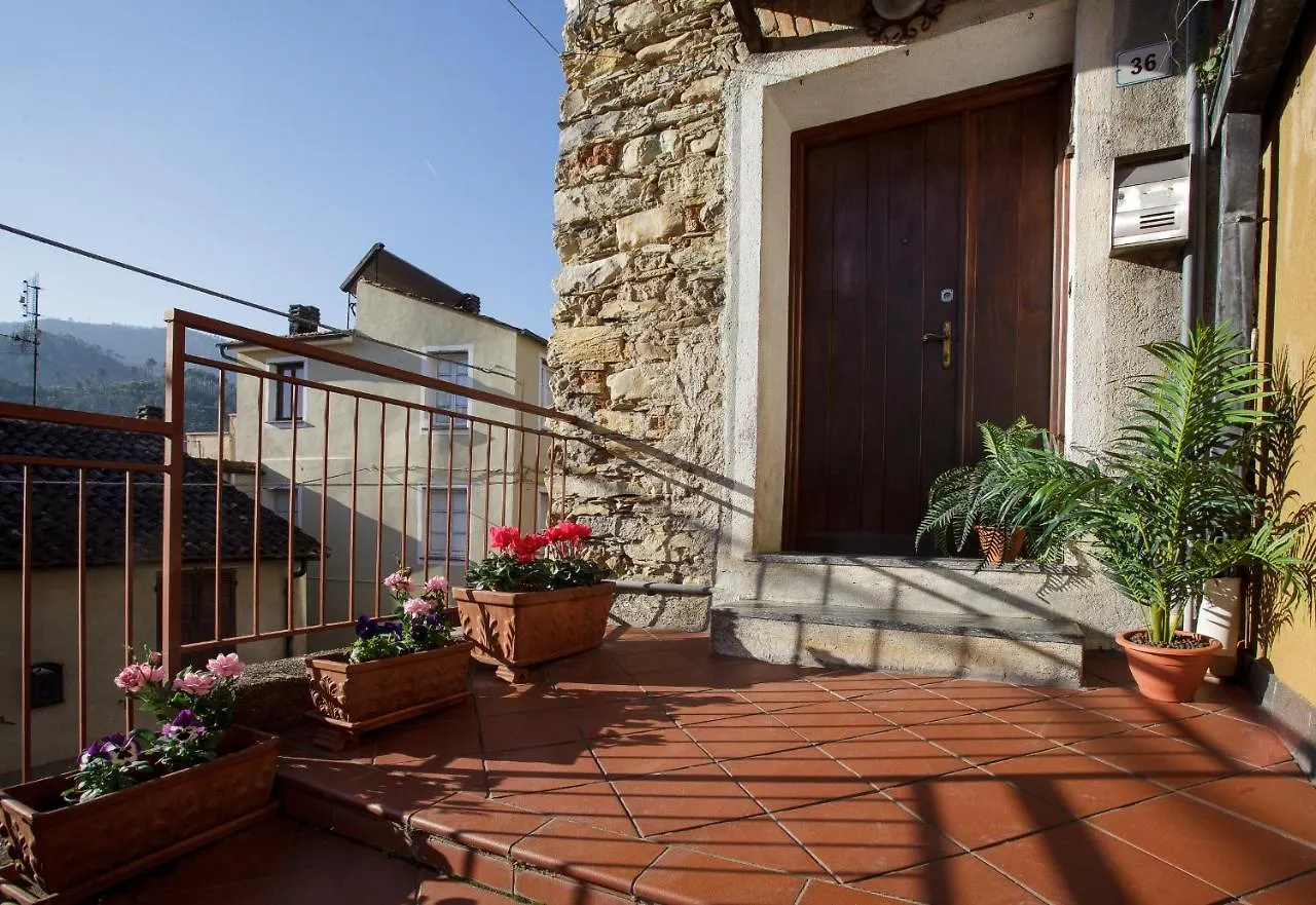 Tipica Casa Ligure In Pietra - Garlenda Centro - Typical Ligurian Stone House Villa Vakantiehuis